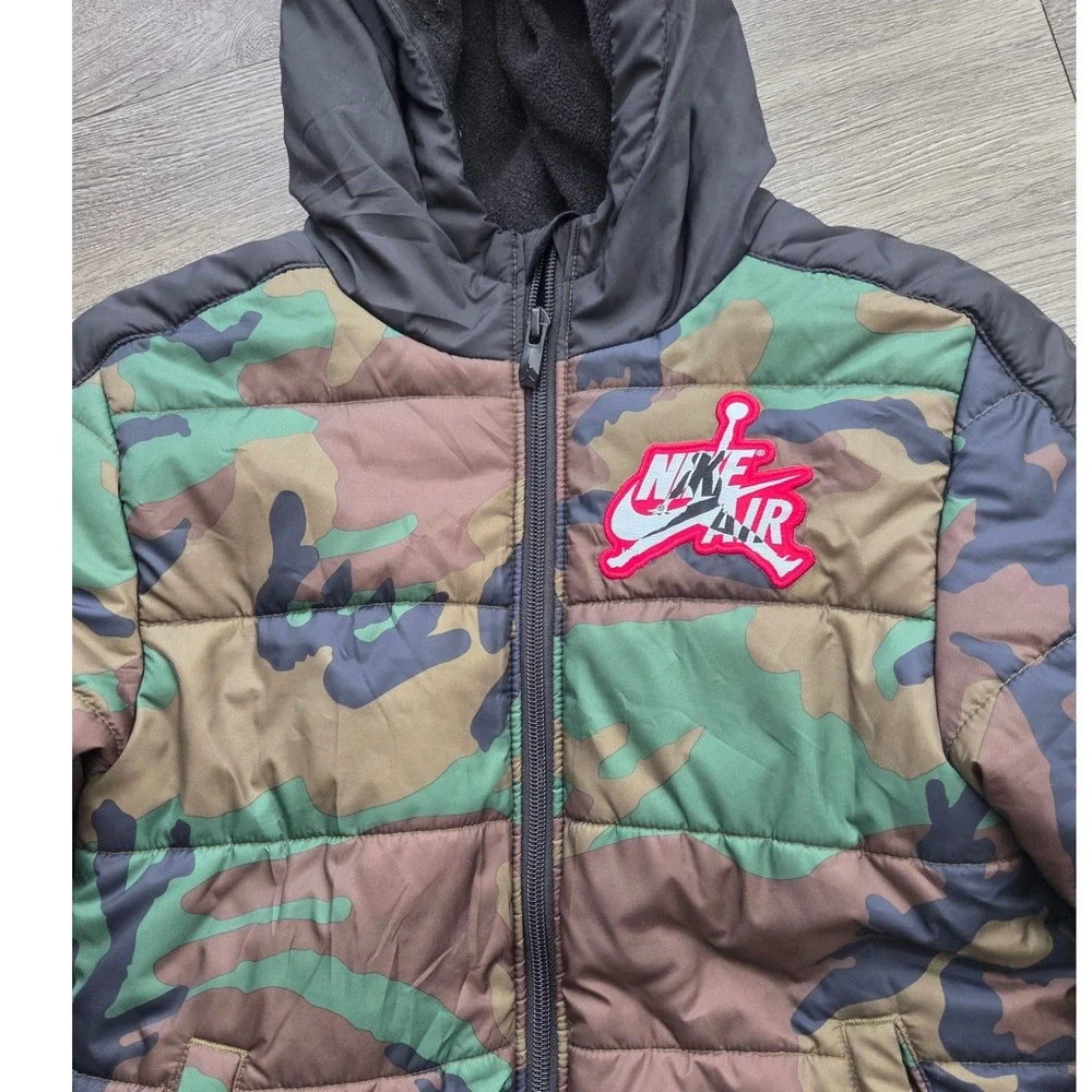 Jordan Camo Puffer Jacket Kids Size S 8-10Y Green Black Hooded Quilted 7917-X34